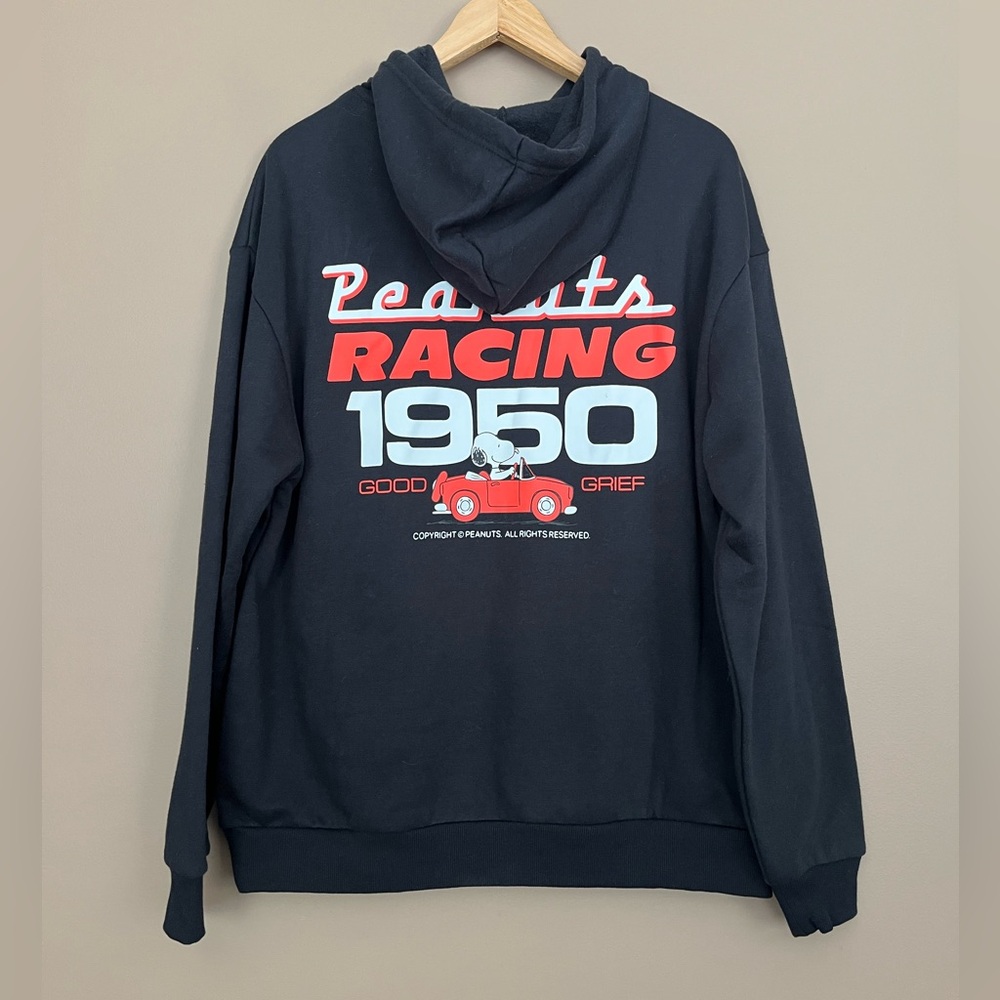 Peanuts Racing 1950 Graphic Hoodie Sweatshirt in Black - Men’s Medium